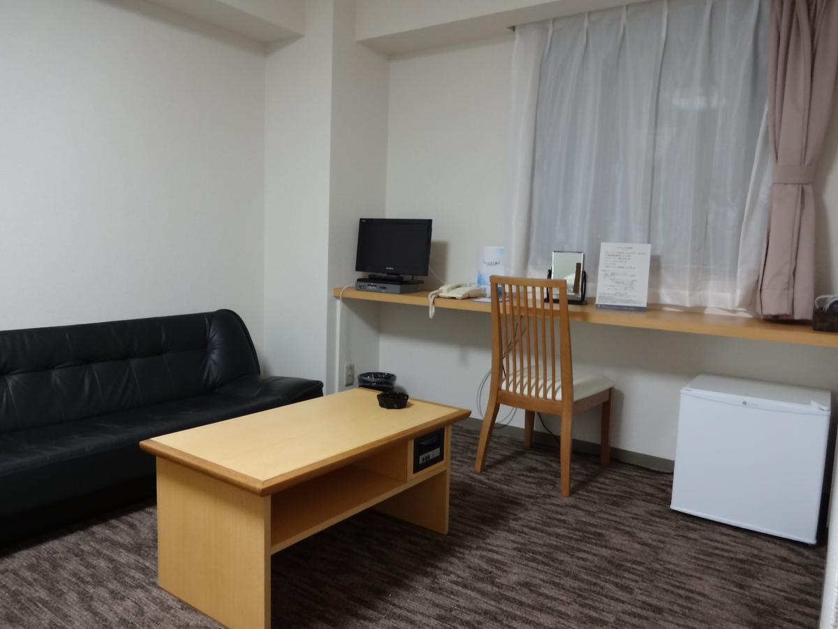 Ushiku City Hotel Ekimaekan Εξωτερικό φωτογραφία